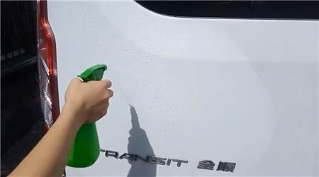 車貼的安裝方法、流程及注意事項的濕貼法