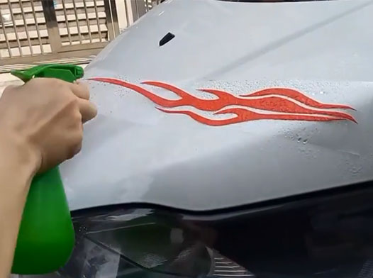 車貼的安裝方法、流程及注意事項的濕貼法