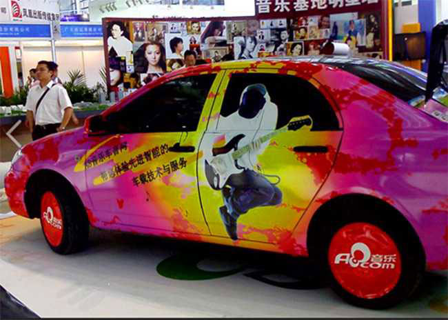 制作車身廣告公司哪家靠譜?車身廣告優(yōu)勢在哪里