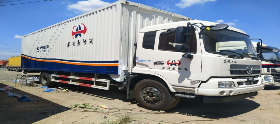 物流車(chē)車(chē)身廣告